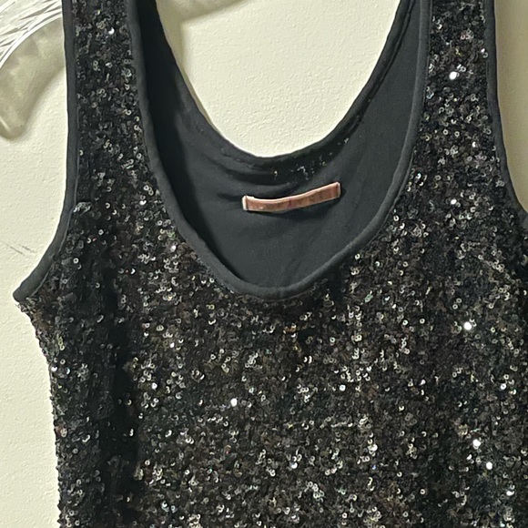 Velvet black sequins sleeveless top size petite - Picture 5 of 9